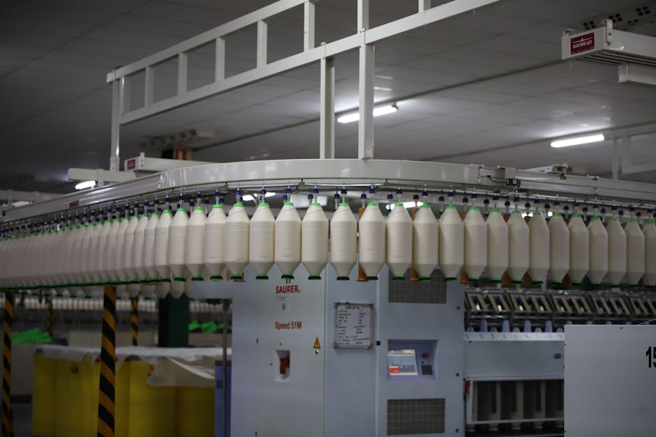 Illustration du métier de Chef / Cheffe de ligne chromo en industrie textile