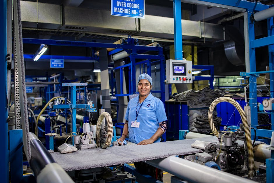 Illustration du métier de Conducteur / Conductrice de machine de production et transformation des fils