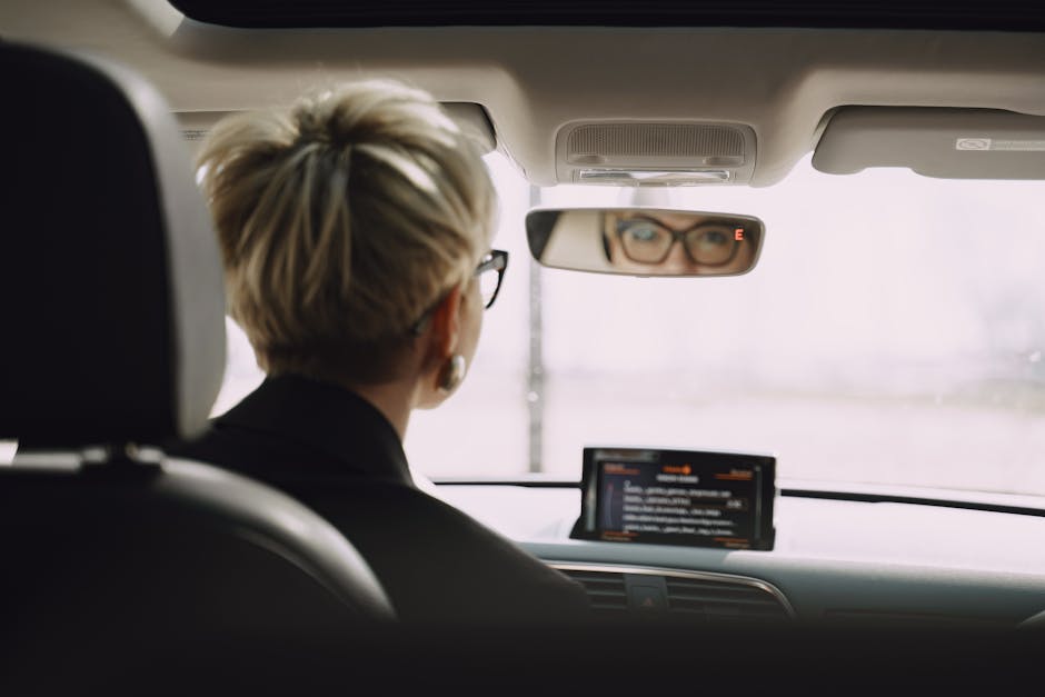 Illustration du métier de Conducteur / Conductrice de voiture radar à conduite externalisée