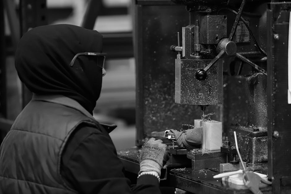 Illustration du métier de Opérateur / Opératrice en fabrication mécanique